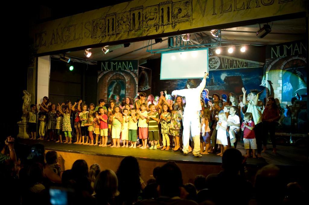 Villaggio Centro Vacanze De Angelis Numana Kültér fotó