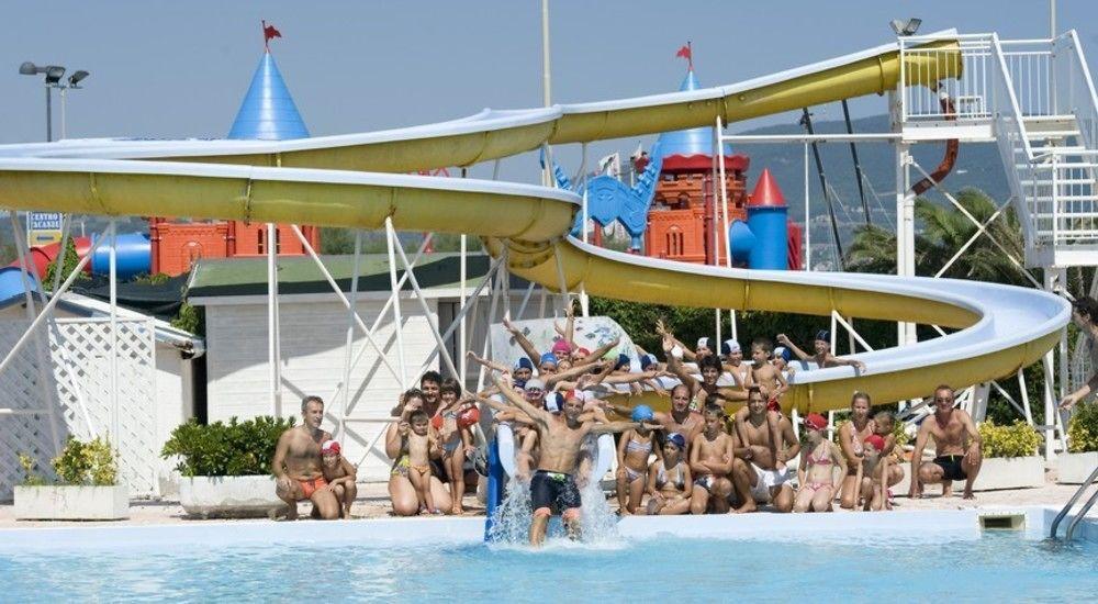 Villaggio Centro Vacanze De Angelis Numana Kültér fotó