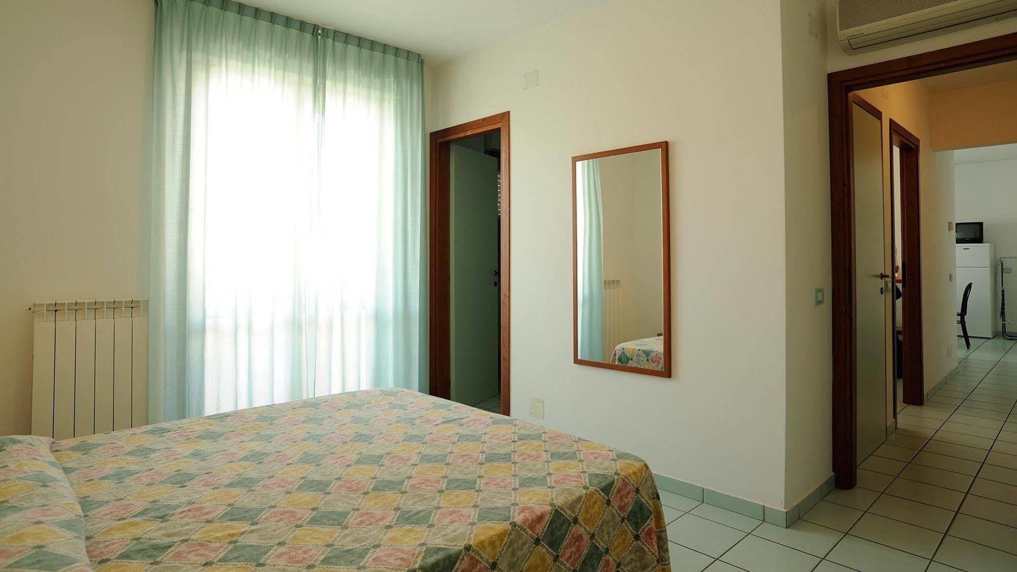 Villaggio Centro Vacanze De Angelis Numana Kültér fotó